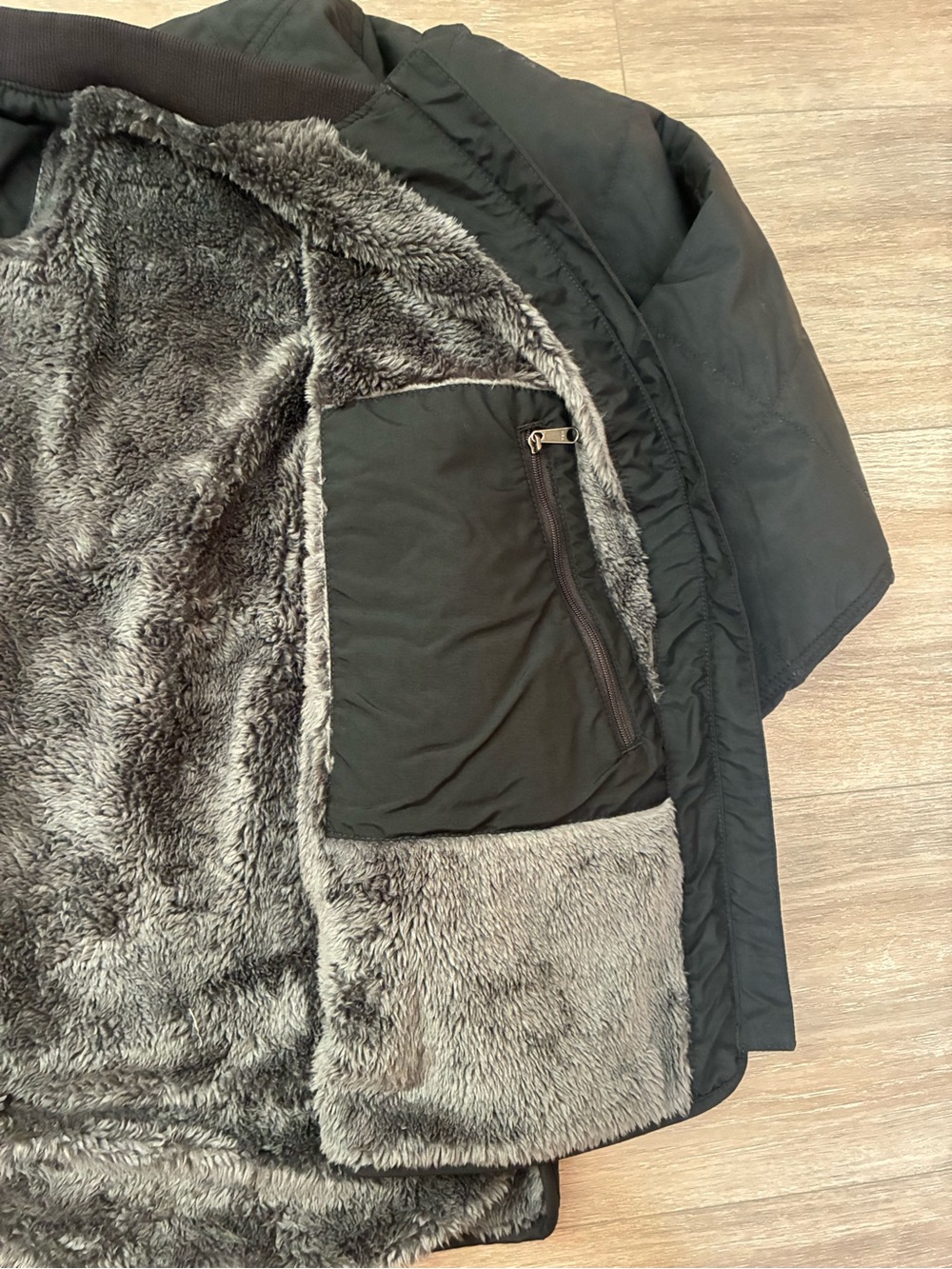 FINAL PRICE! NWT Carhartt Rain Defender Lightweight Insulated Jacket - Picture 3 of 9